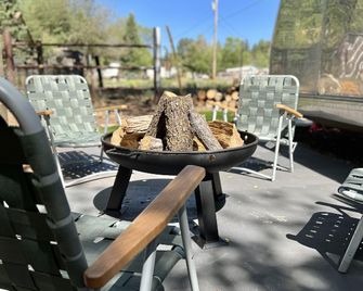 Corduroy Boutique Lodge - Pinetop-Lakeside - Patio