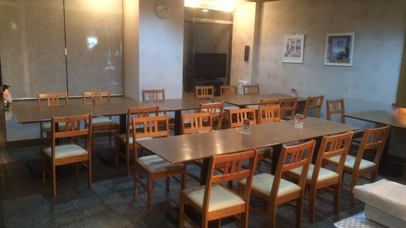 هوتل كراون هيلز توكوياما