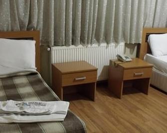 Hotel Akgun - Erzurum - Yatak Odası