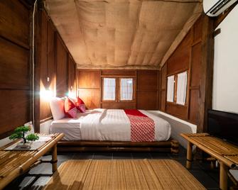 Hotel O Putroyono Homestay - Magelang - Ložnice