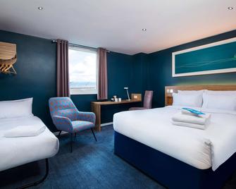 Travelodge Newquay Seafront - 紐基 - 臥室
