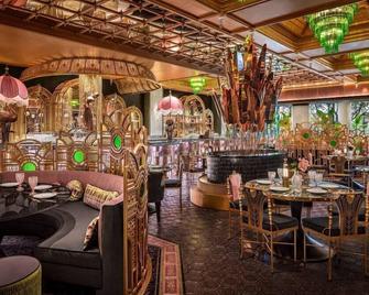 Two Queen Room at a Hotel - Las Vegas - Ristorante