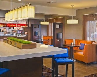 Your Gateway to Jersey Shore Adventures! Pet Friendly Property with Starbucks! - Tinton Falls