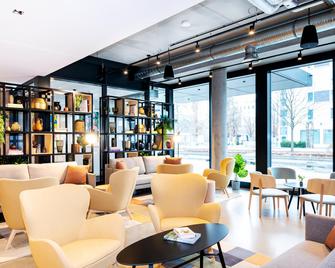 Staycity Aparthotels Frankfurt Airport - Fráncfort - Lounge