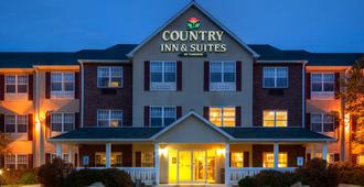 Country Inn & Suites by Radisson, Mason City, IA - Mason City - Building