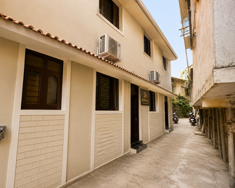 Home Inn By Sunshin Hotelier's - Mount Abu - Building