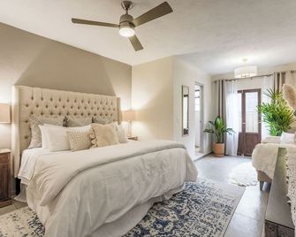 King Suite Casa with Rooftop in Centro San Miguel de Allende - San Miguel de Allende - Habitación