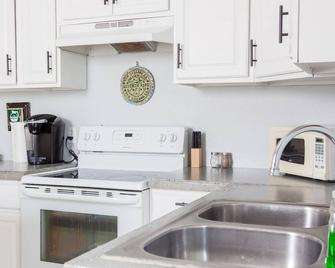 Funky Home Away from Home w/ Bikes - Nueva Orleans - Cocina