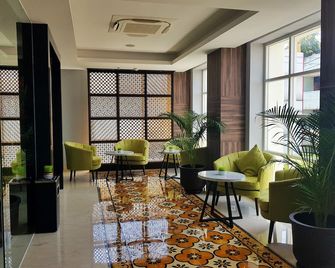 eL Hotel Yogyakarta Malioboro - Yogyakarta - Σαλόνι ξενοδοχείου