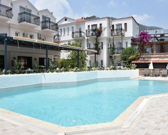 Magic Tulip Hotel - Fethiye - Pool
