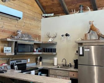 The Lodge @ K4C Premier Cottages - Trenton - Cocina