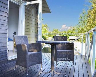 Amazing home in Hornbæk with WiFi - Hornbæk - Balcony