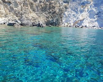 The House On The Sea Ponza - Ponza - Building