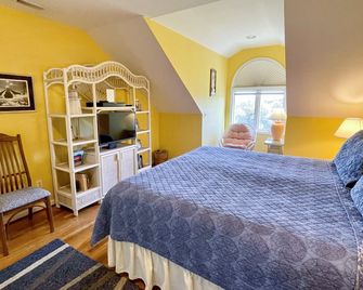 Villa Maria: Condo in the heart of Ocracoke Village, near lighthouse - Ocracoke - Habitación