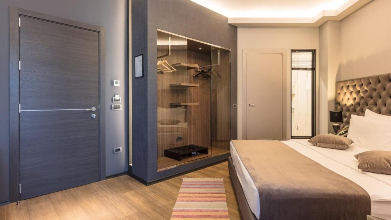 Solun's Riverside Rooms