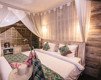 Dream Beach Huts - Nusa Penida