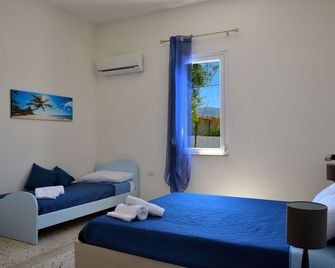 Villa con piscina Alcamo Marina - Alcamo - Camera da letto