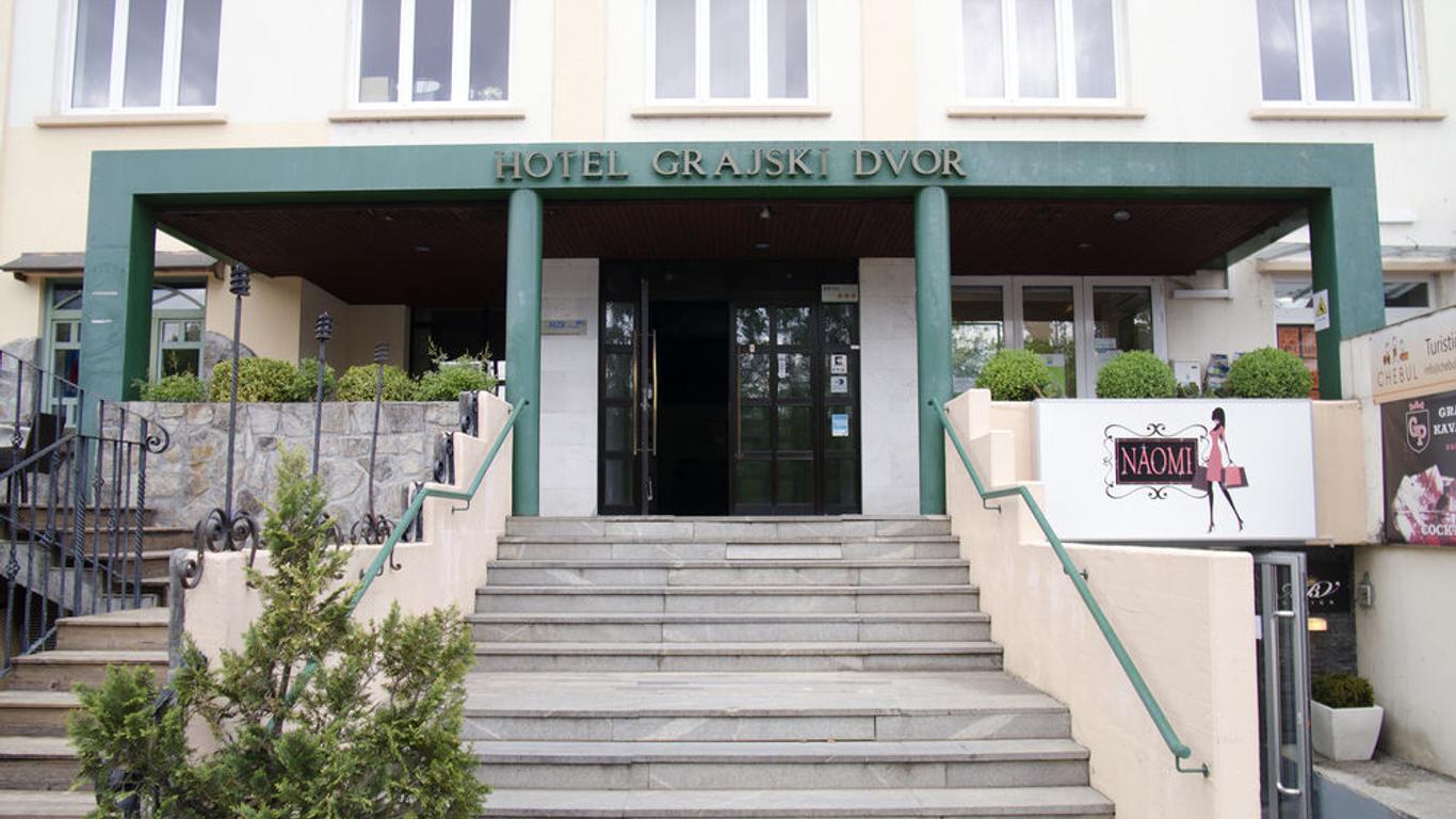 Grajski Dvor