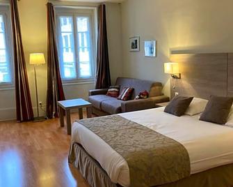 Hôtel de la Poste - Pouilly-en-Auxois - Schlafzimmer