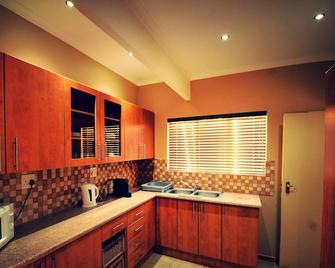 Nukakamma River Lodge - Colchester - Cocina