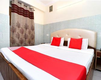 Hotel Grand Plaza - Chandigarh - Bedroom