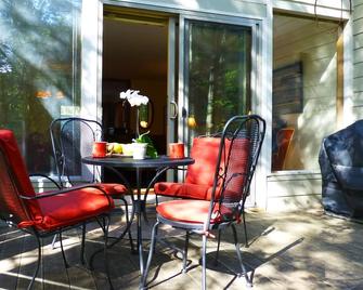 Jackson Hole Condo,5 miles from Grand Teton National Park, 4 miles to Ski Resort - Wilson - Patio