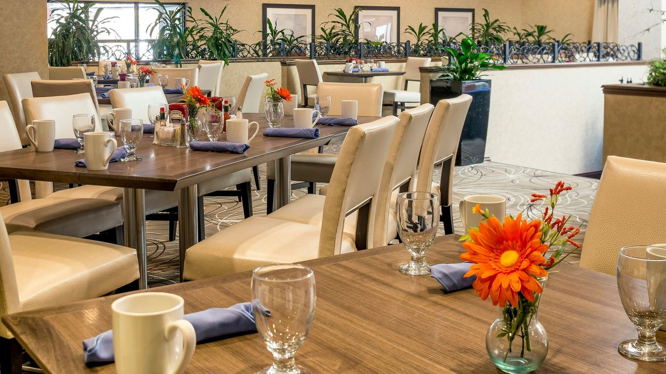 DoubleTree by Hilton Hotel Boston - Milford