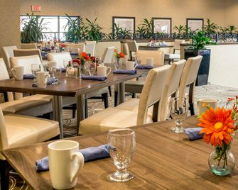 DoubleTree by Hilton Hotel Boston - Milford - Milford - Restaurace