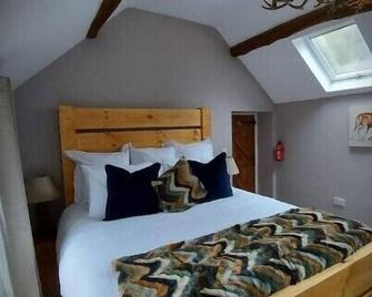 Woodys Retreat Cosy One Bed Cottage - Belper - Bedroom