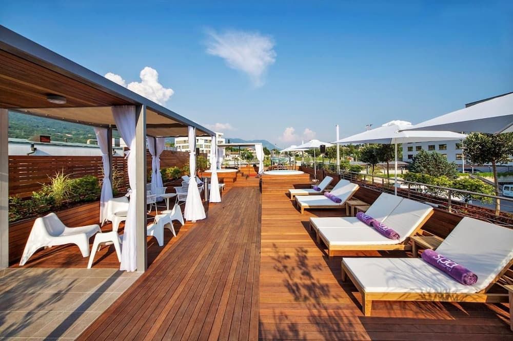 بيرلا، ريزورت آند إنترتاينمنت