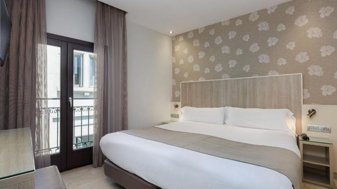 โรงแรม ซานตา มาร์ตา