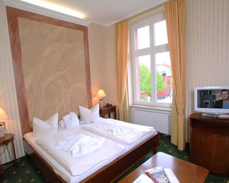 Waren Müritz Hotel Harmonie - Waren - Quarto