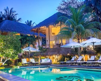 Salaya Beach Houses - Dauin - Pool