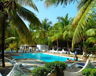 Hotel Village Vacances Awale Plage - Grand-Popo - Pool