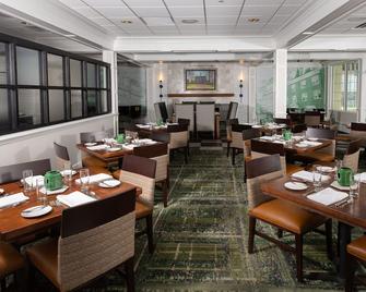 Two Family-Ready Rooms Perfect Spot for University Events - Athens - Restaurant