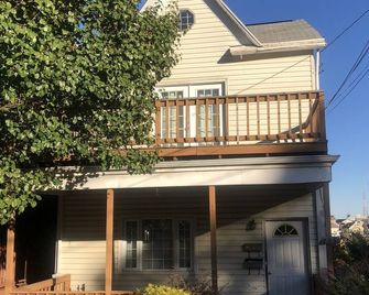 Cozy and beautiful house with a view in a perfect location! - Pittsburgh - Edificio