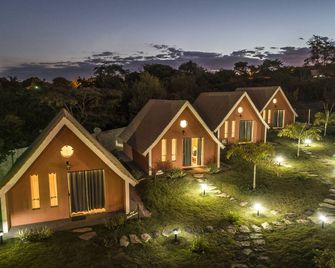 شاليز ريكانتو بارايسو - ألتو بارايسو دي غوياس - مبنى