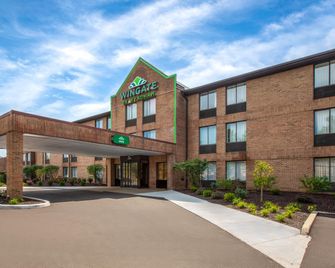 Wingate by Wyndham Livonia - Livonia - Bygning