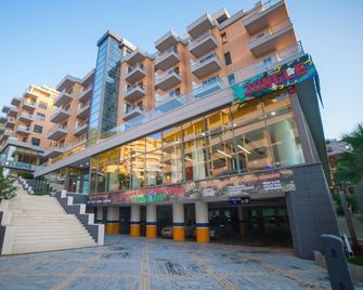 Diamond Hill - Vlora - Clădire