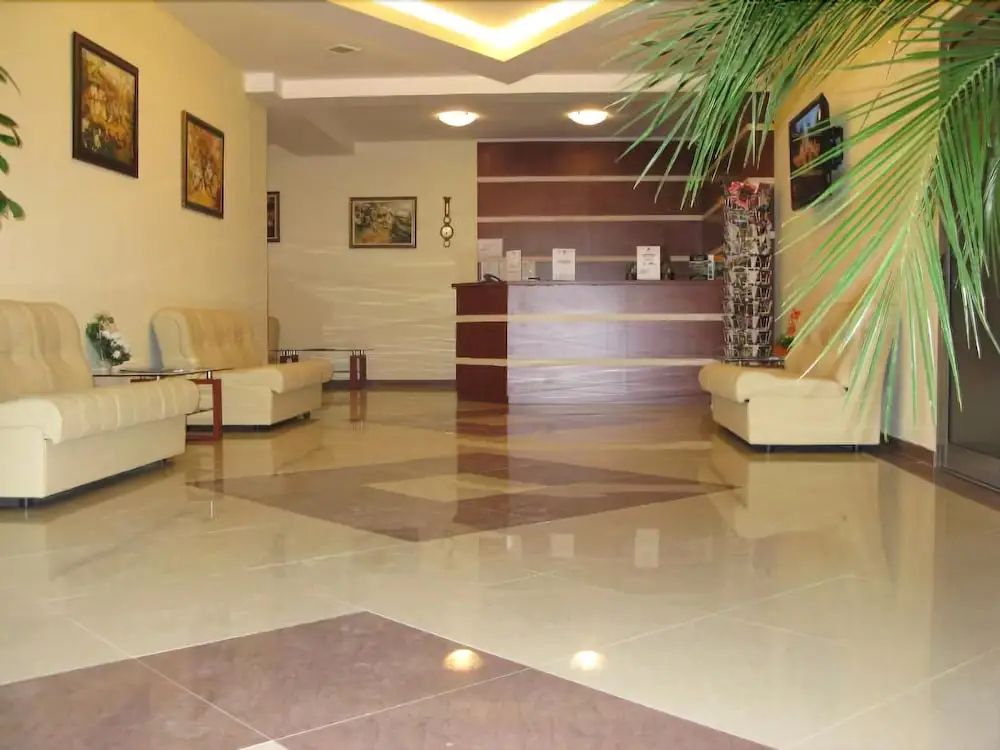 Hotel Tarnovo - Veliko Tarnovo - Resepsjon