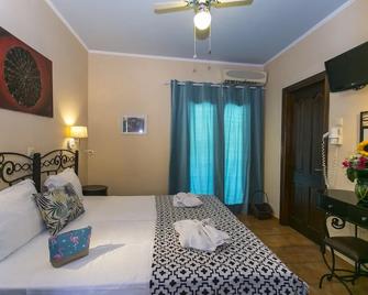 Paradise Hotel - Parga - Habitación