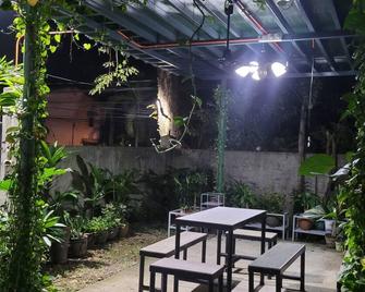 Safe, Clean Accommodation- Walking Distance From Sm & Lrt Masinag - Antipolo - Restaurant