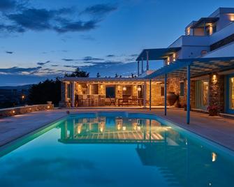 Marble Villas - Tinos - Pool