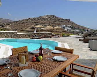 Villa in Mykonos with Sea View and Pool - Mykonos - Pool