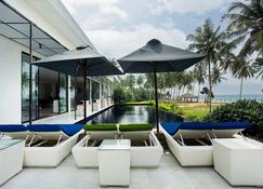 Green Turtle Villa by The Serendipity Collection - Kosgoda - Patio