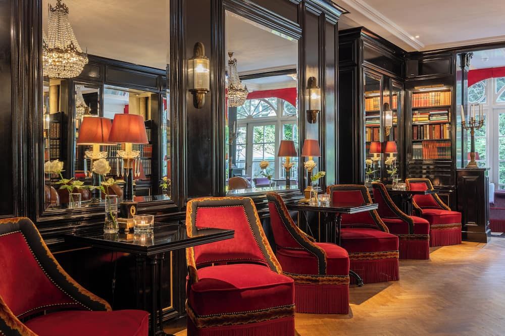 Apollofirst Boutique Hotel