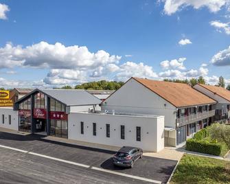 Hôtel Le Cyrano - Bergerac - Building