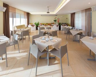 Zeus Residence Hotel - Aci Castello - Restaurant