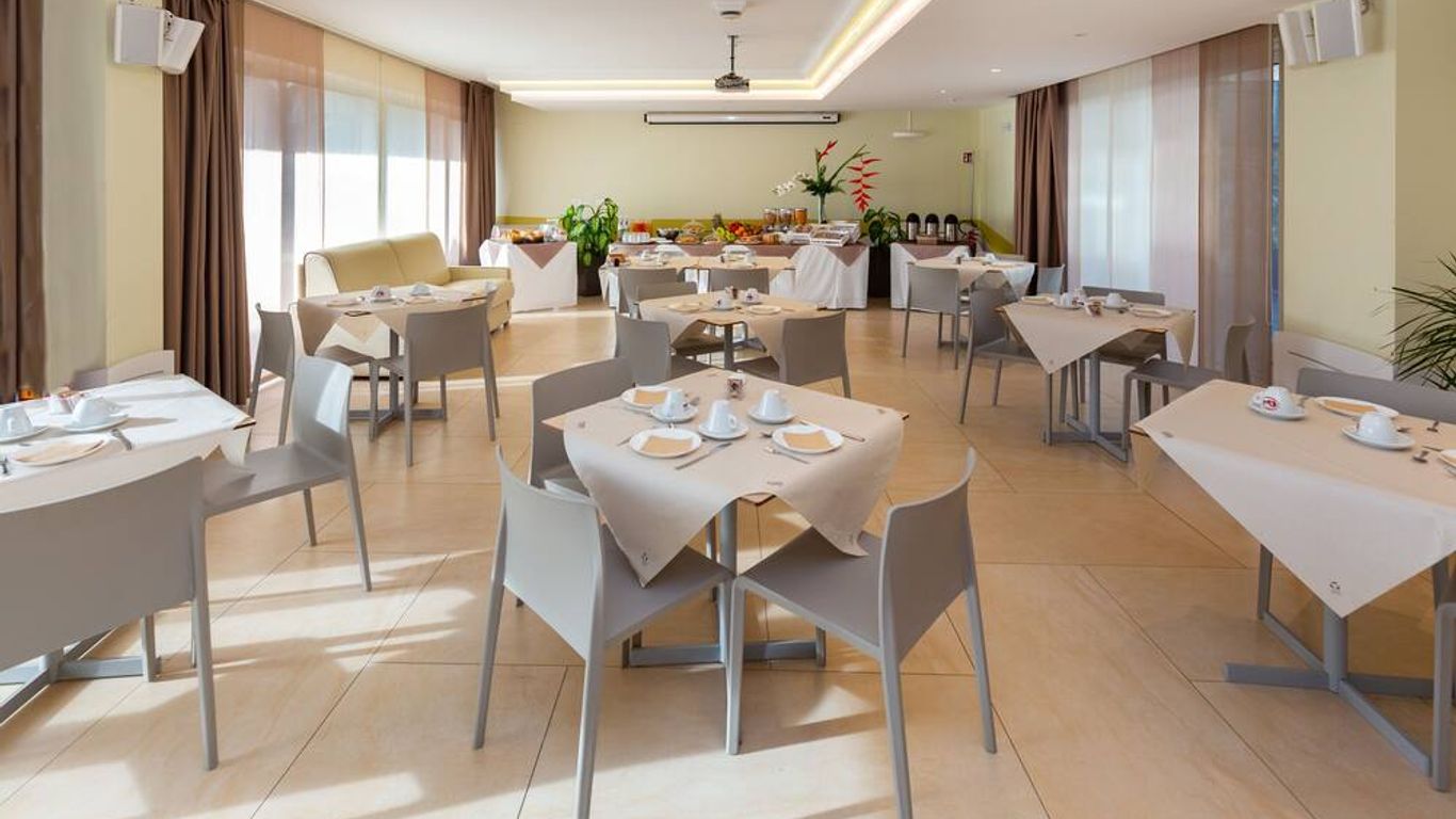 Zeus Residence Hotel