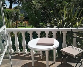 The Greer - Roodepoort - Balkón
